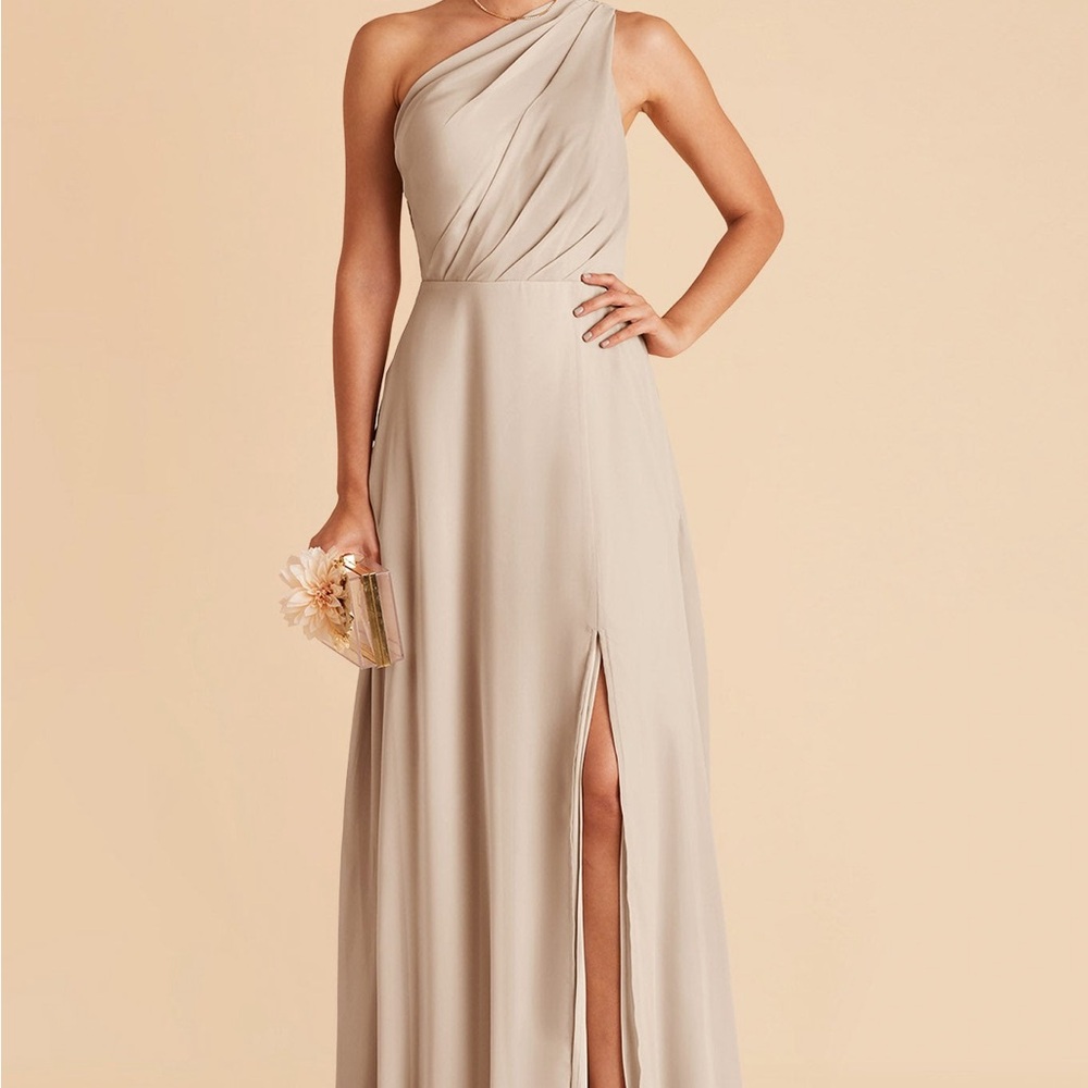 Kira Dress - Neutral Champagne, Bridesmaid 🥂🍾
L